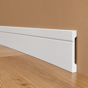 Pacco da 112ML di Battiscopa SQUADRATO BIANCO Passacavo ELEGANT 130x15mm in POLIMERI - Polistrutturato