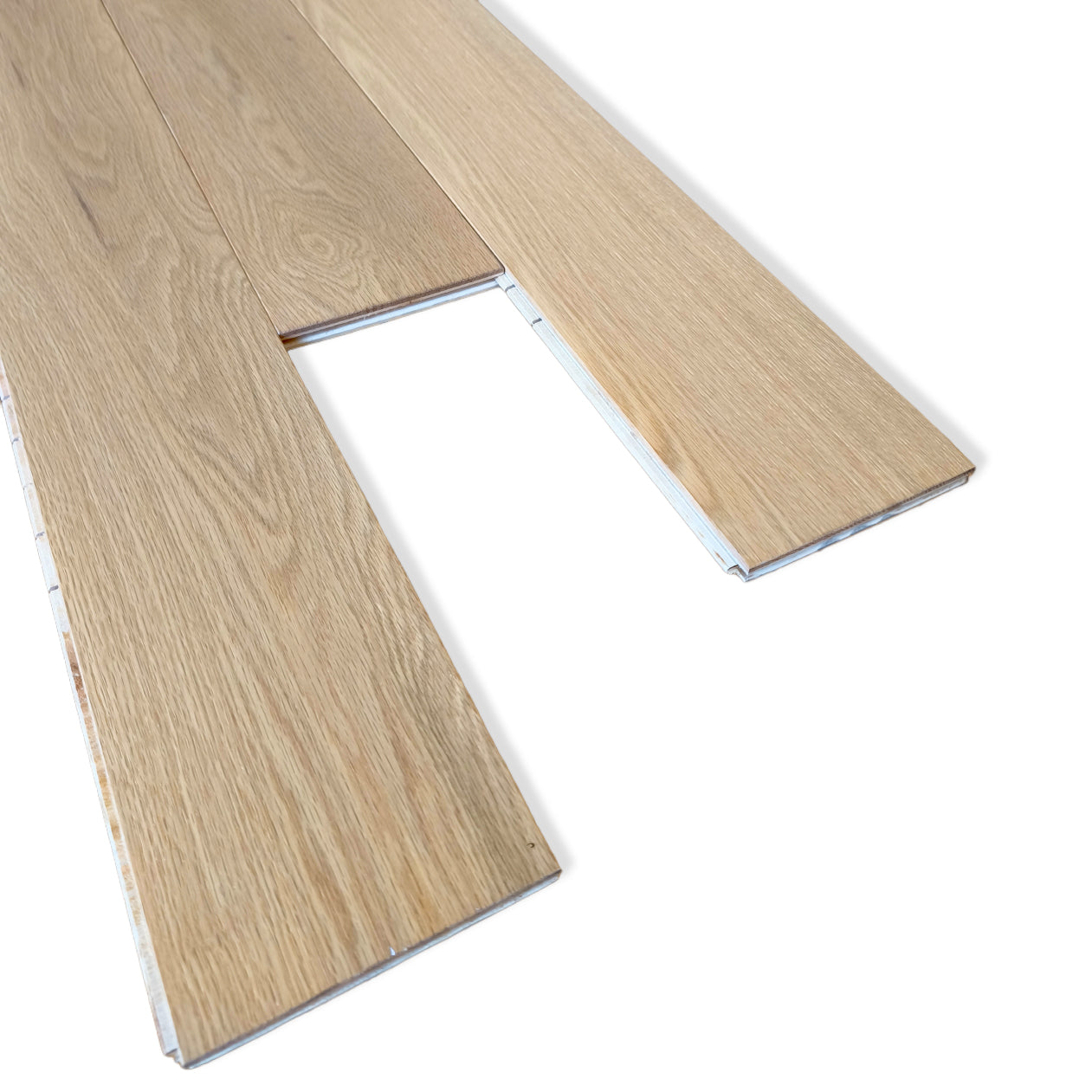 Parquet Prefinito in Rovere Garbelotto Spazzolato Verniciato Bisellato 4 Lati 14x140x2400 mm – Lotto 11 mq