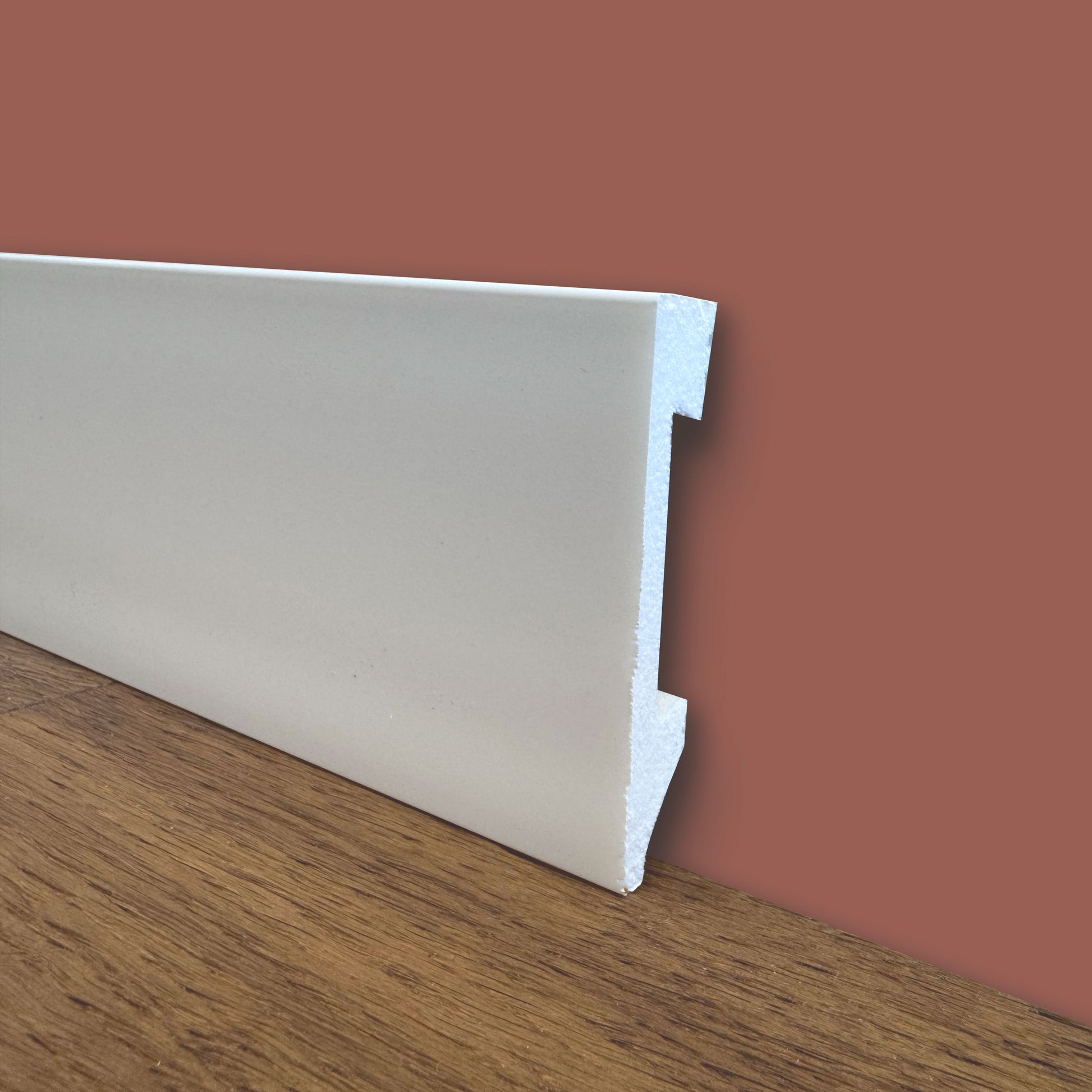 bancale da 100ml di Battiscopa Quadro in POLIMERI linea BASICBOARD  75x14mm - BIANCO pitturabile - Eternal Parquet