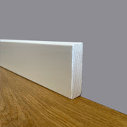 Battiscopa PREMIUM in legno MASSELLO squadrato 55x14 laccato bianco liscio (prezzo al metro) Eternal Parquet