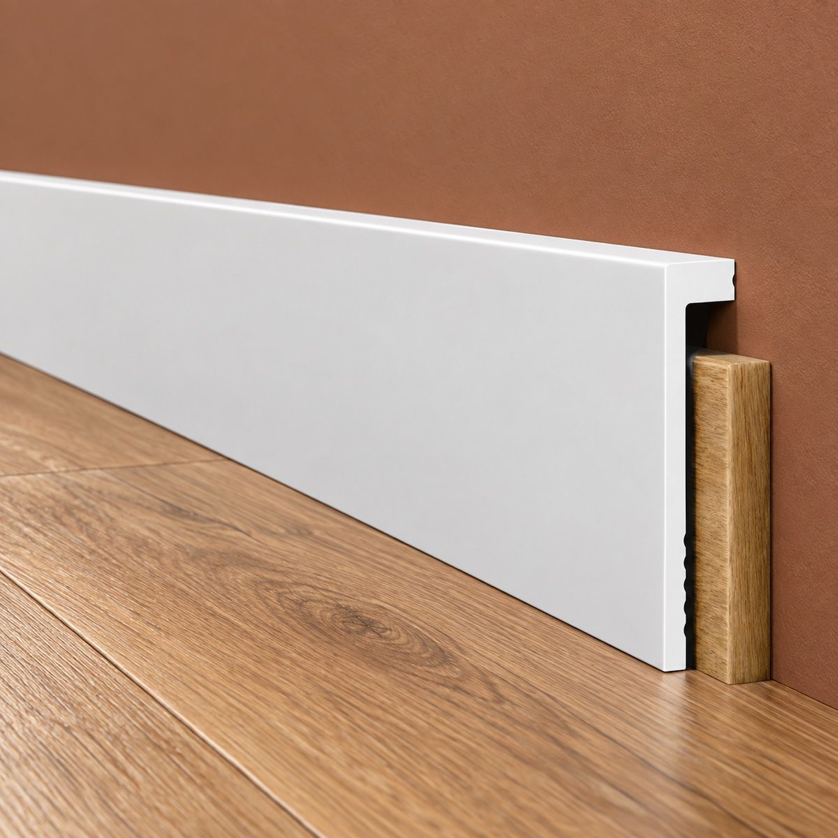 Battiscopa BIANCO squadrato Coprimarmo - coprivecchio 115x23mm in POLIMERI - (prezzo al metro)
