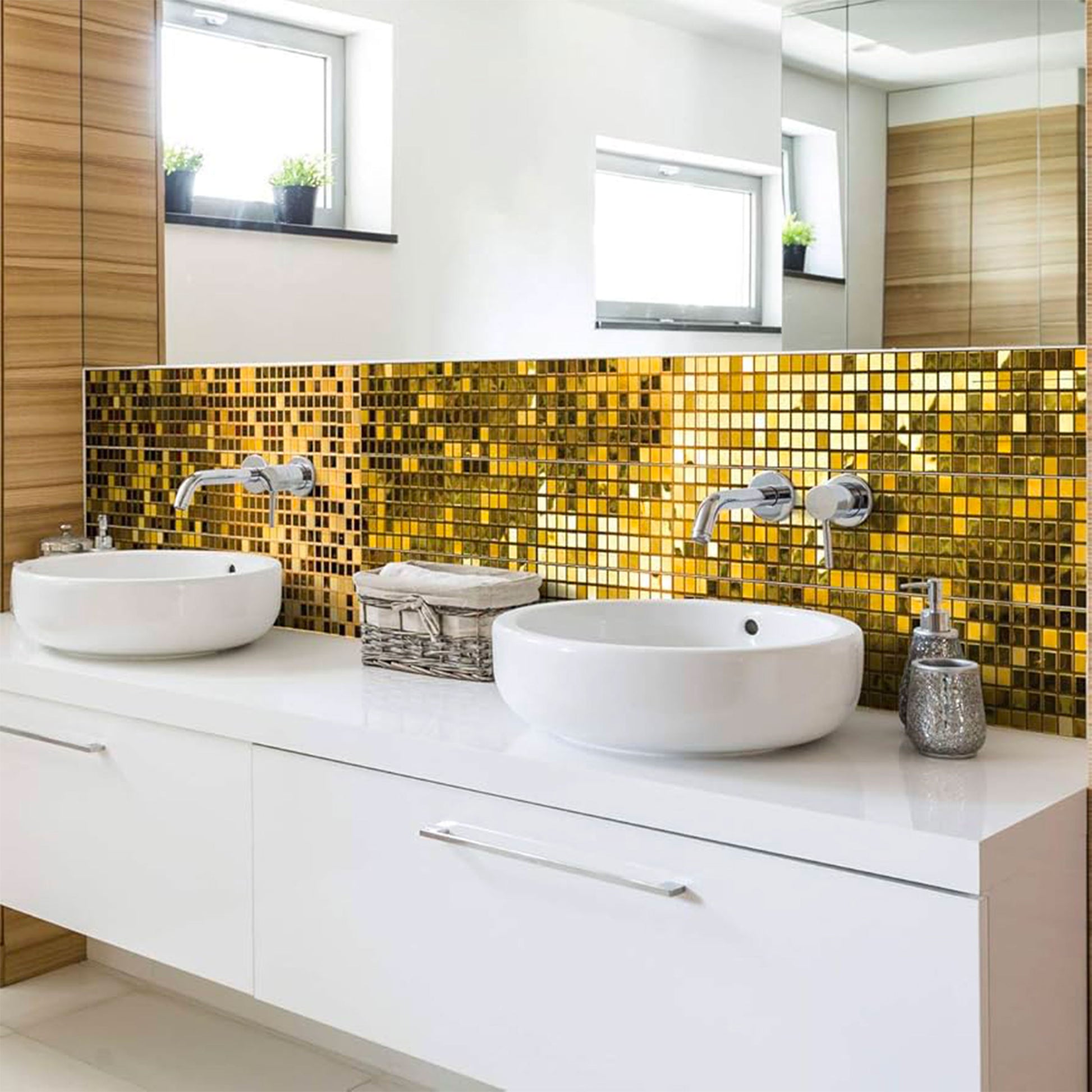 TOP di GAMMA! Piastrella autoadesiva in VETRO lucido mosaico 30x30cm (sp. 3mm) color ORO, idrofobo. - Eternal Parquet
