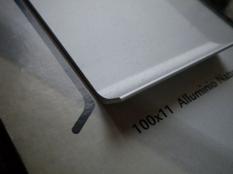 Battiscopa Alluminio finitura argento 60X11 all inclusive - Eternal Parquet