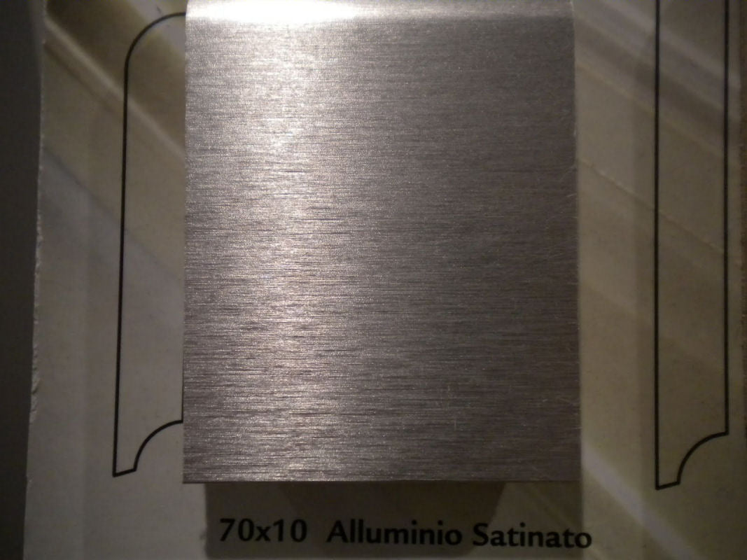 Zoccolino 100 METRI LINEARI BATTISCOPA RIVESTITO ALLUMINIO 70X10 - Eternal Parquet