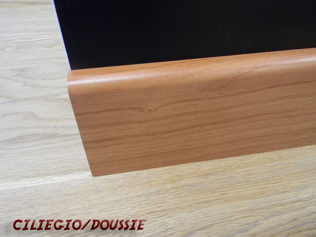 Battiscopa passacavo 1,5x8x240cm in MDF pacco da 48 metri lineari Eternal Parquet