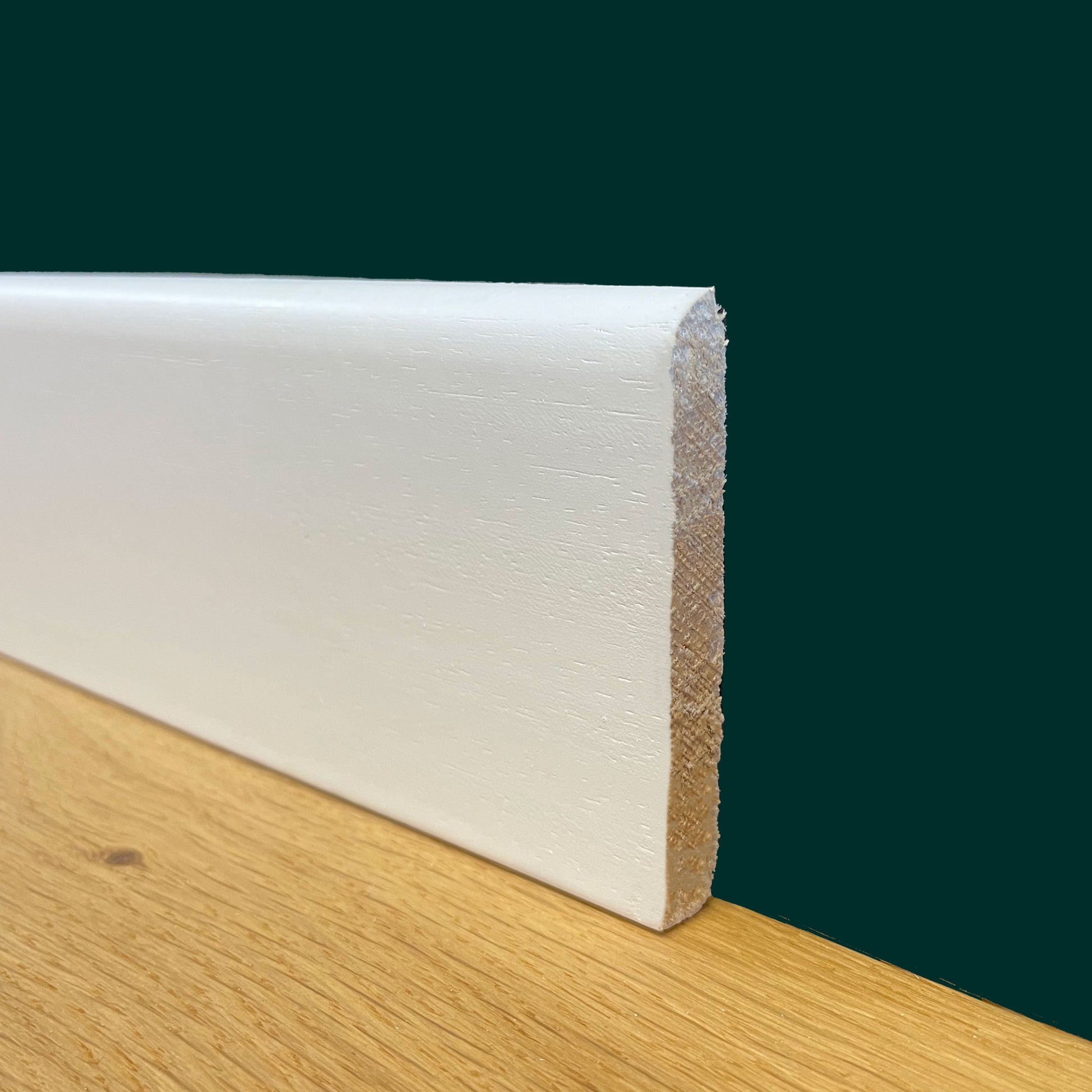 96 ml di BATTISCOPA BC laccato bianco in legno MASSELLO 70X10 - Eternal Parquet