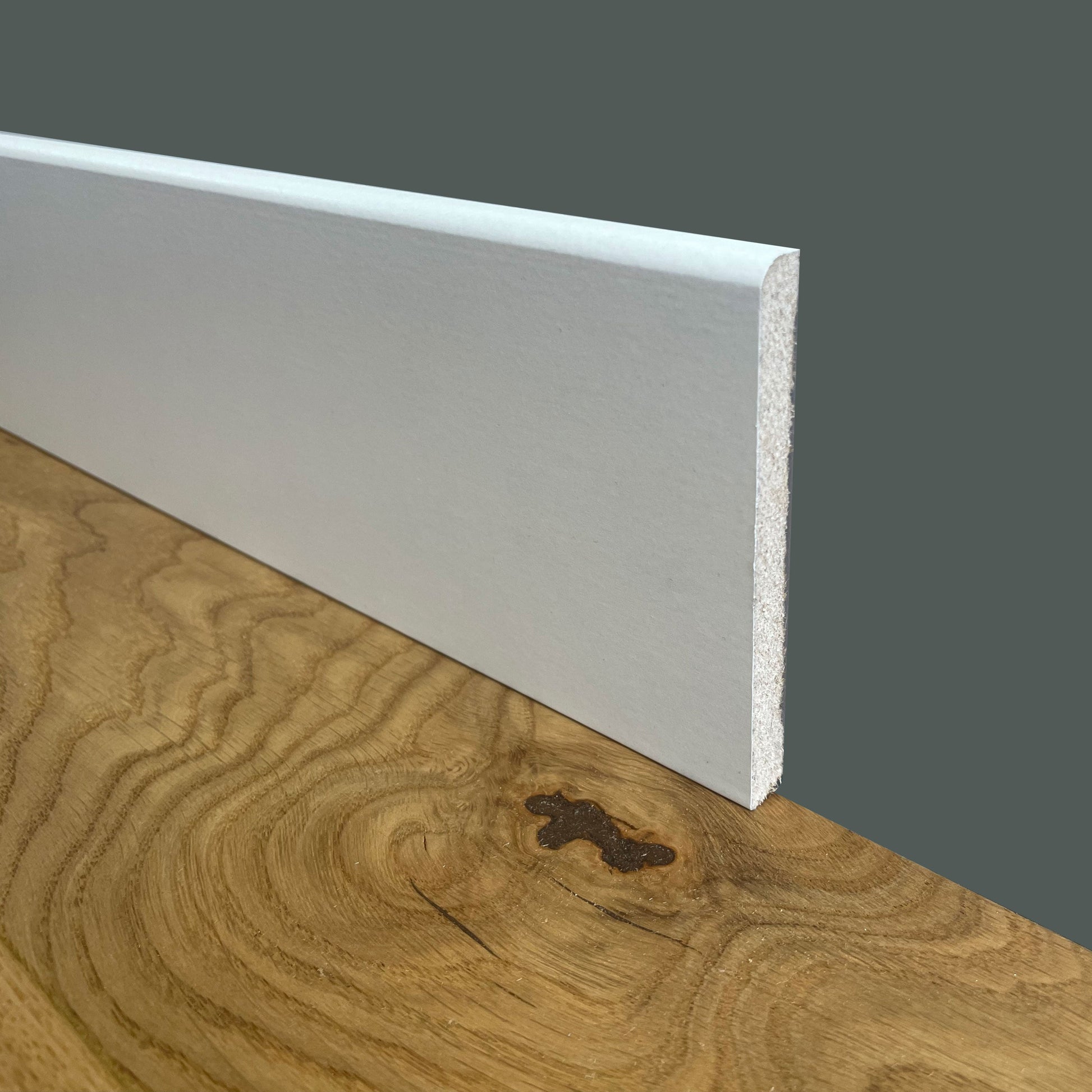 bancale da 96 metri lineari di BATTISCOPA ZOCCOLINO BC 100x10mm in FIBRA DI LEGNO COMPATTA BIANCO Eternal Parquet