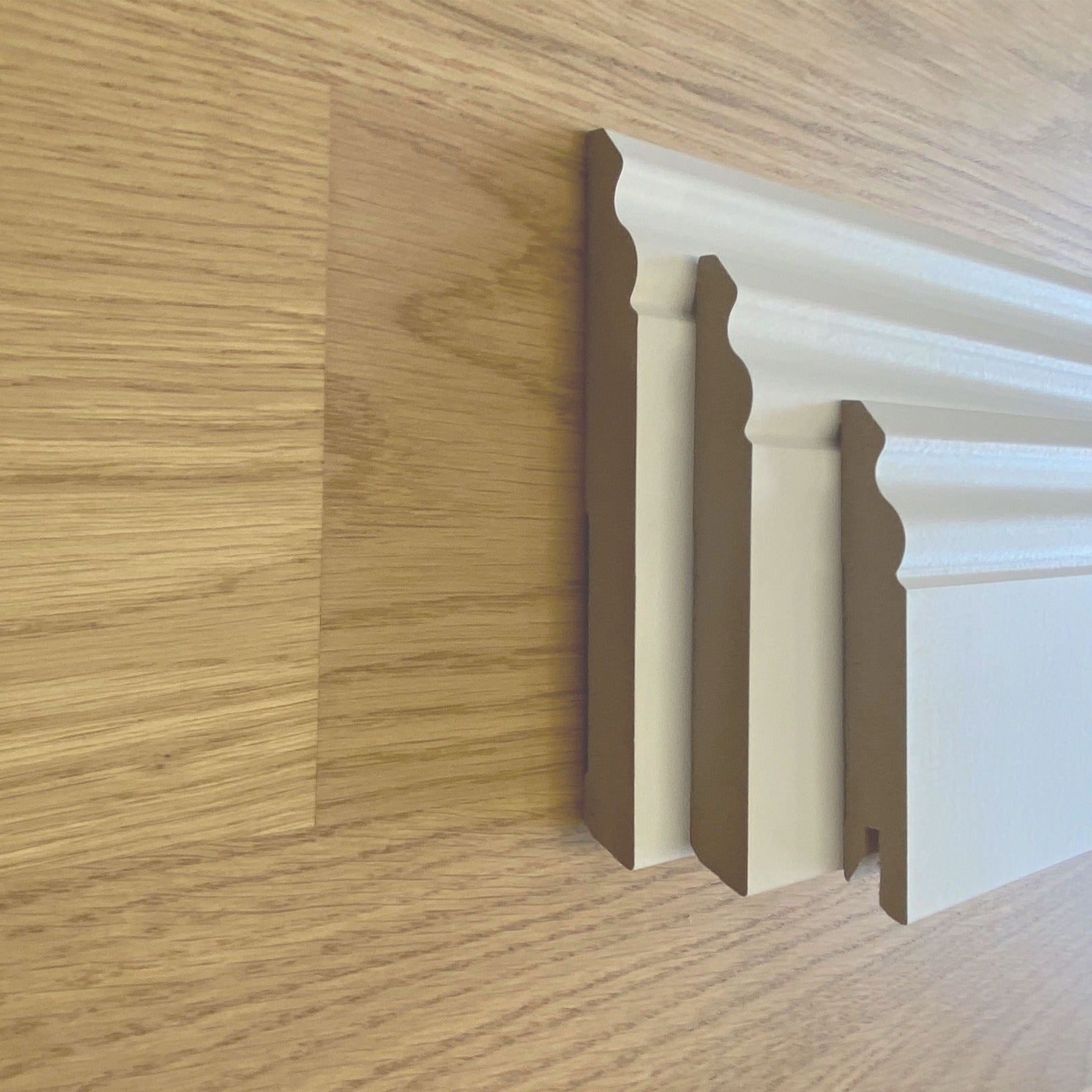 BATTISCOPA ZOCCOLINO DUCALE in FIBRA DI LEGNO COMPATTA 100X15 BIANCO (prezzo al metro lineare) Eternal Parquet