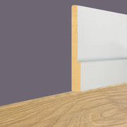 96ML di  Battiscopa in LEGNO MASSELLO moderno CESAR 80X15mm laccato bianco o grezzo - Eternal Parquet