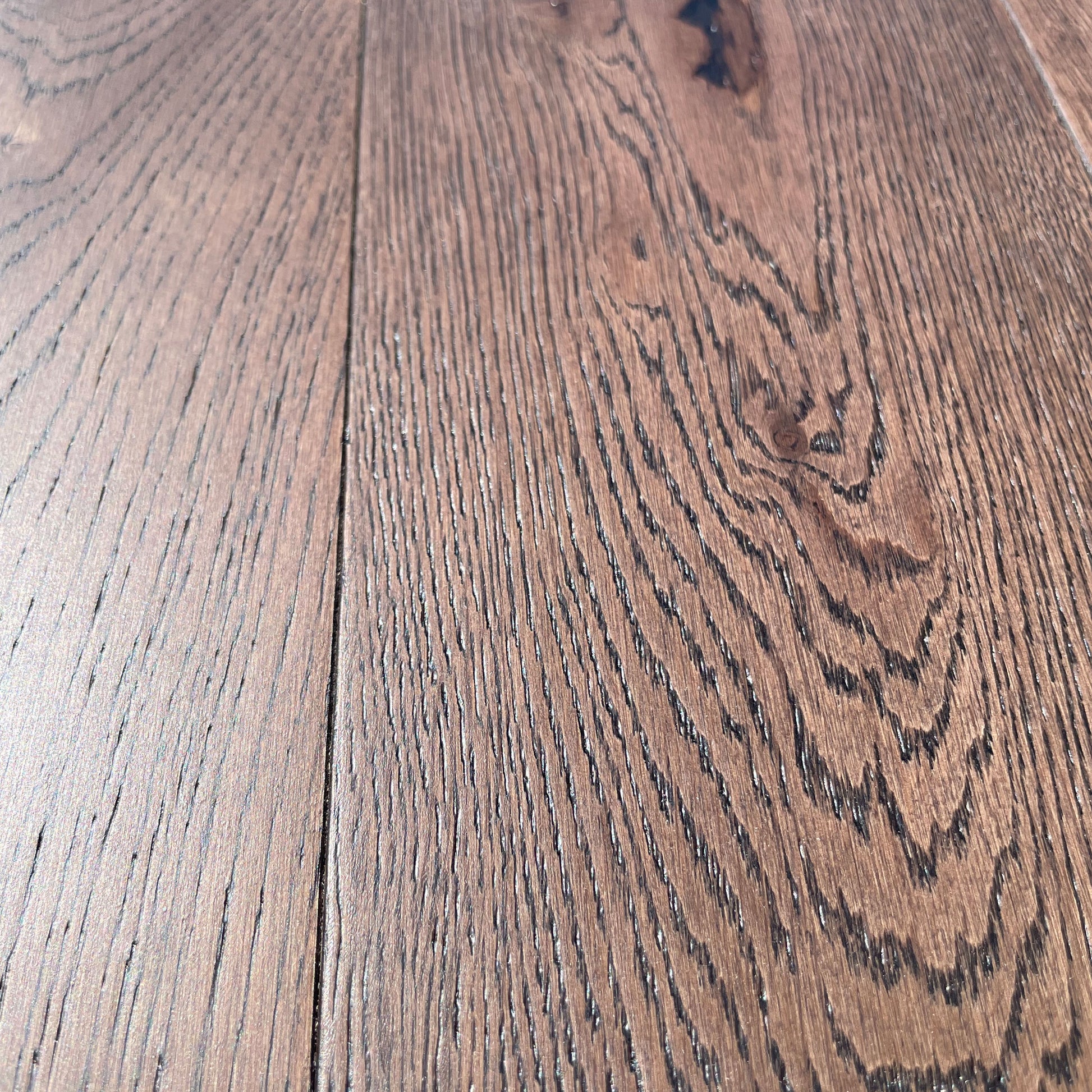 Pavimento in legno di rovere prefinito verniciato spazz. 10x125x900 linea PLANET mod. CAVES - Eternal Parquet