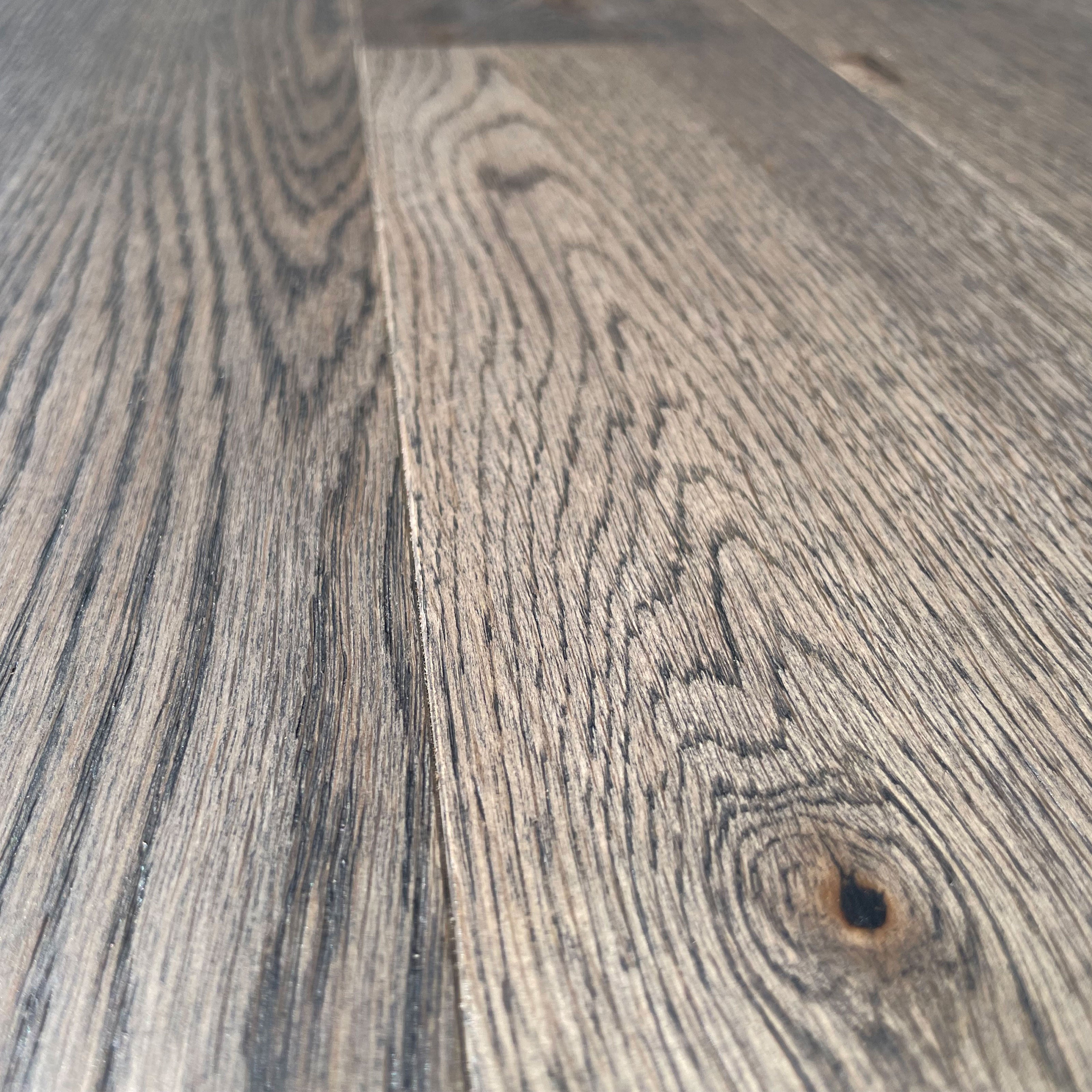 Pavimento in legno di rovere prefinito verniciato spazz. 10x125x900 linea PLANET mod. ROUGH SEA - Eternal Parquet