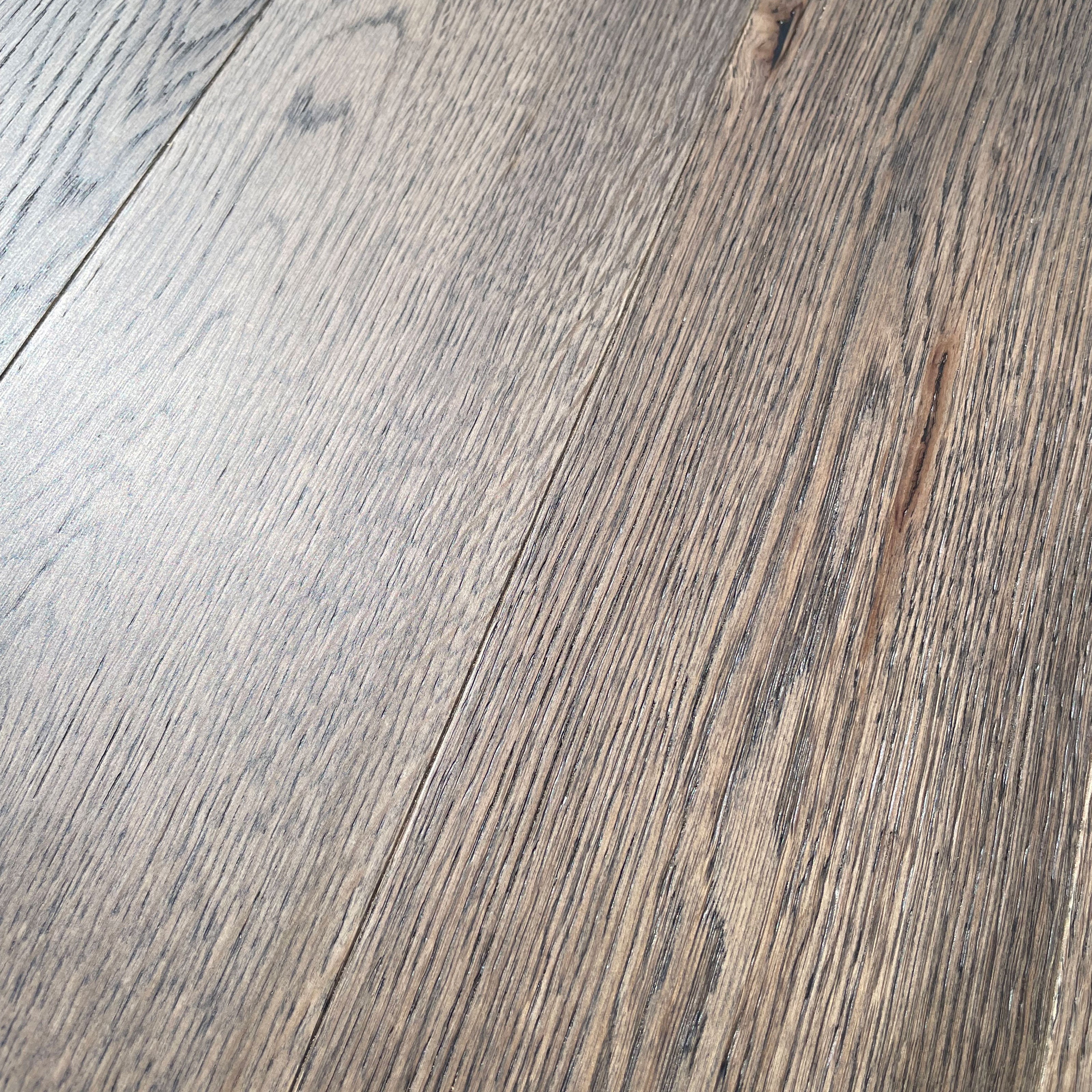 Pavimento in legno di rovere prefinito verniciato spazz. 10x125x900 linea PLANET mod. ROUGH SEA - Eternal Parquet