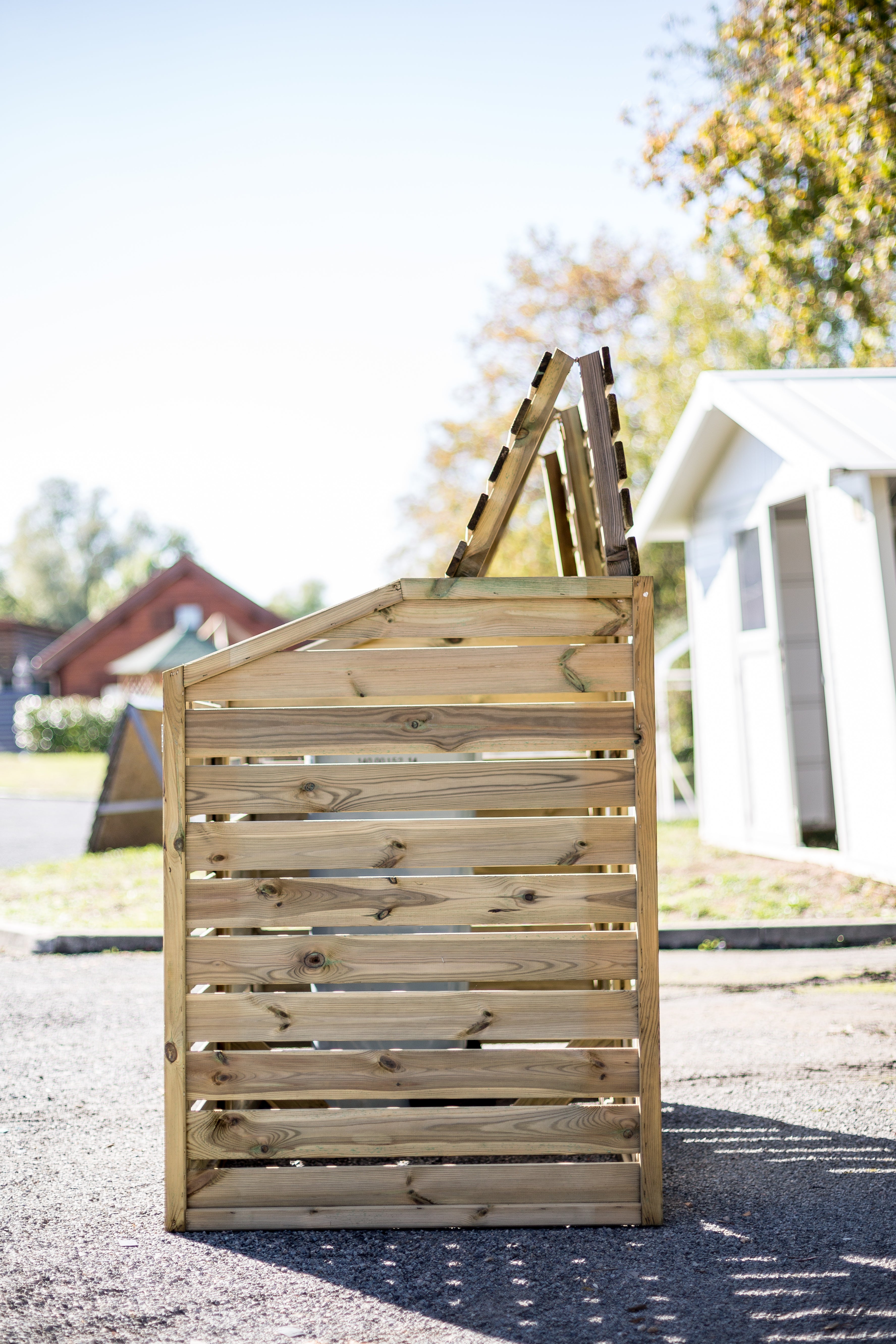 Copri Bidoni In Pino Silvestre Dotato Di Sportelli 150x12x90cm - Eternal Parquet