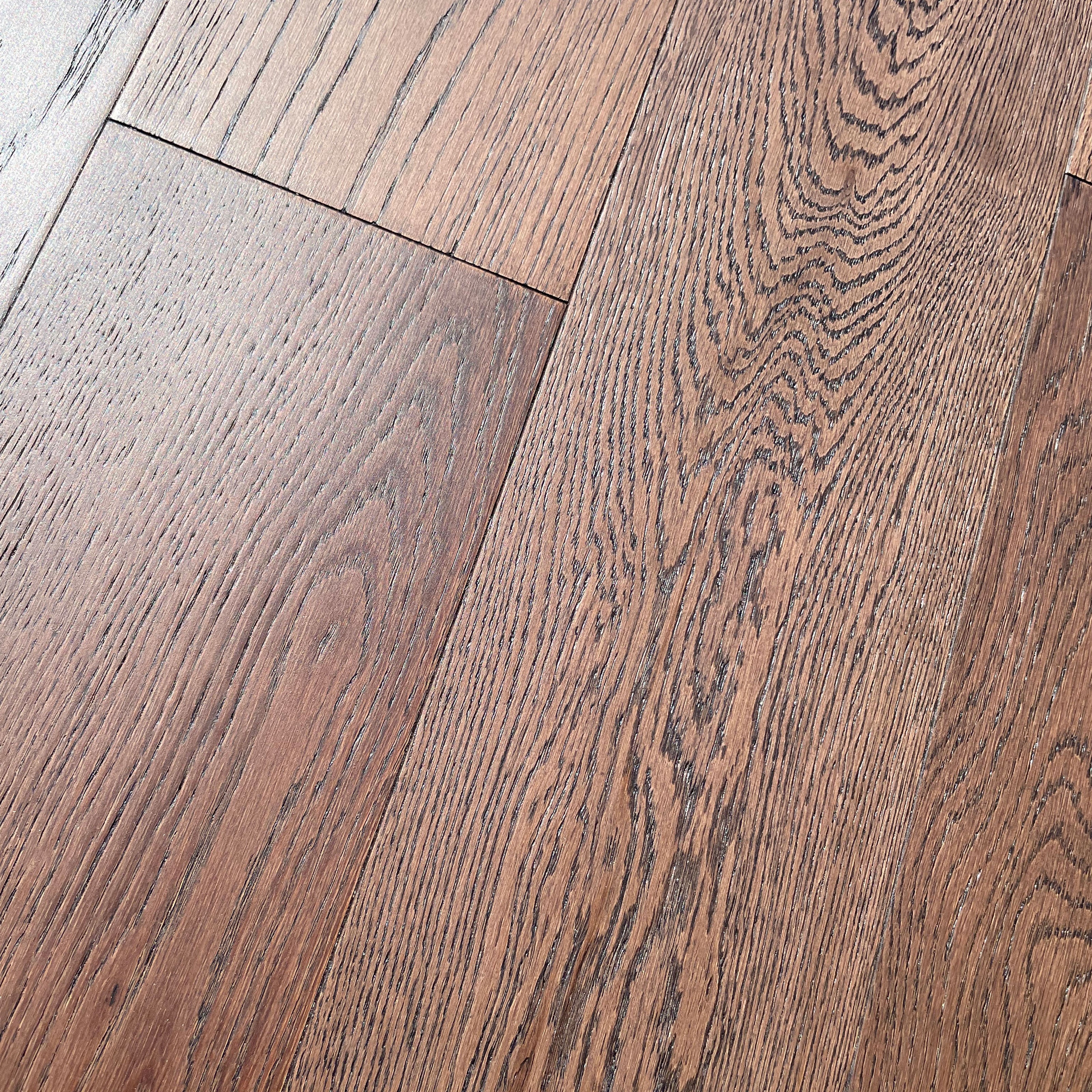 Pavimento in legno di rovere prefinito verniciato spazz. 10x125x900 linea PLANET mod. CAVES - Eternal Parquet
