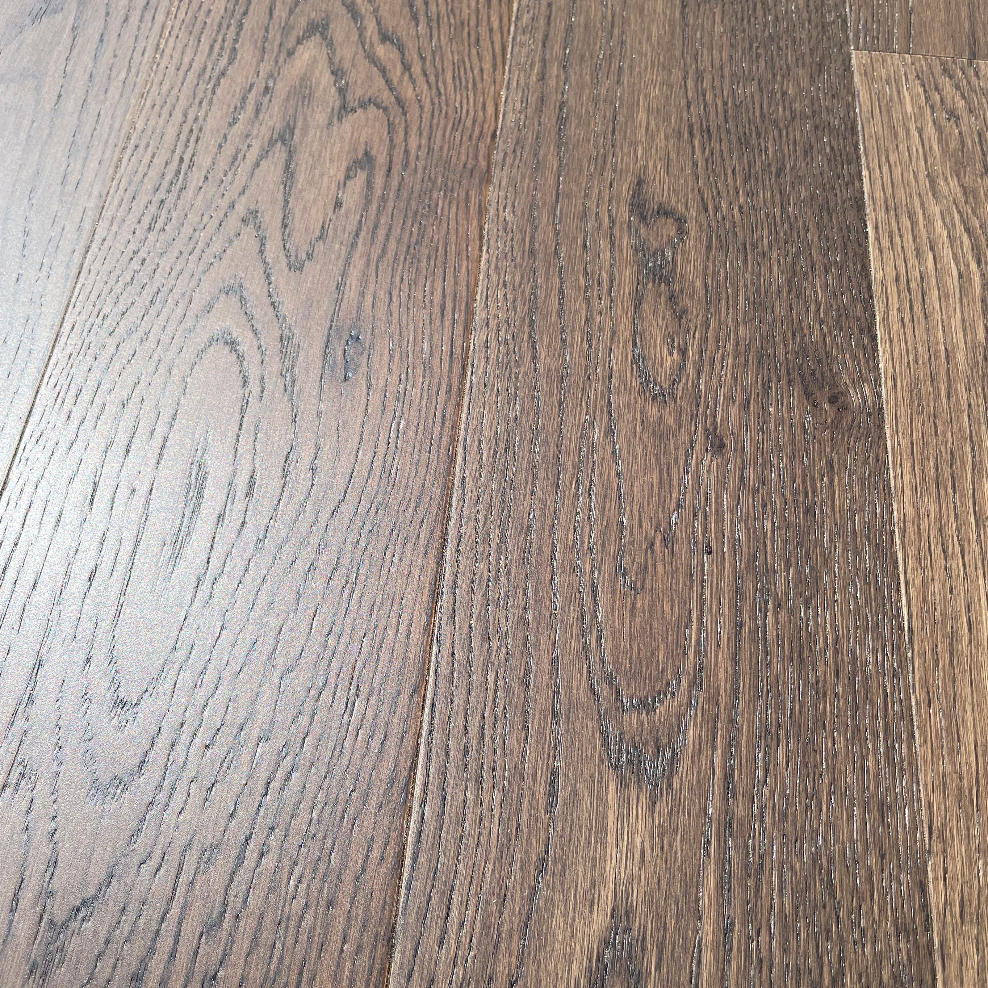 Pavimento in legno di rovere prefinito verniciato spazz. 10x125x900 linea PLANET mod. DARK FOREST - Eternal Parquet